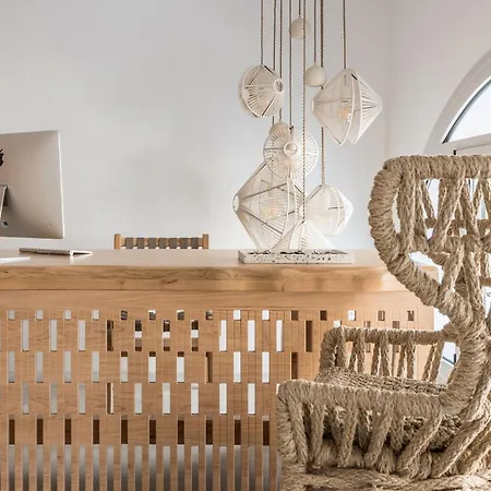 Virtu 5* Agios Prokopios (Naxos)